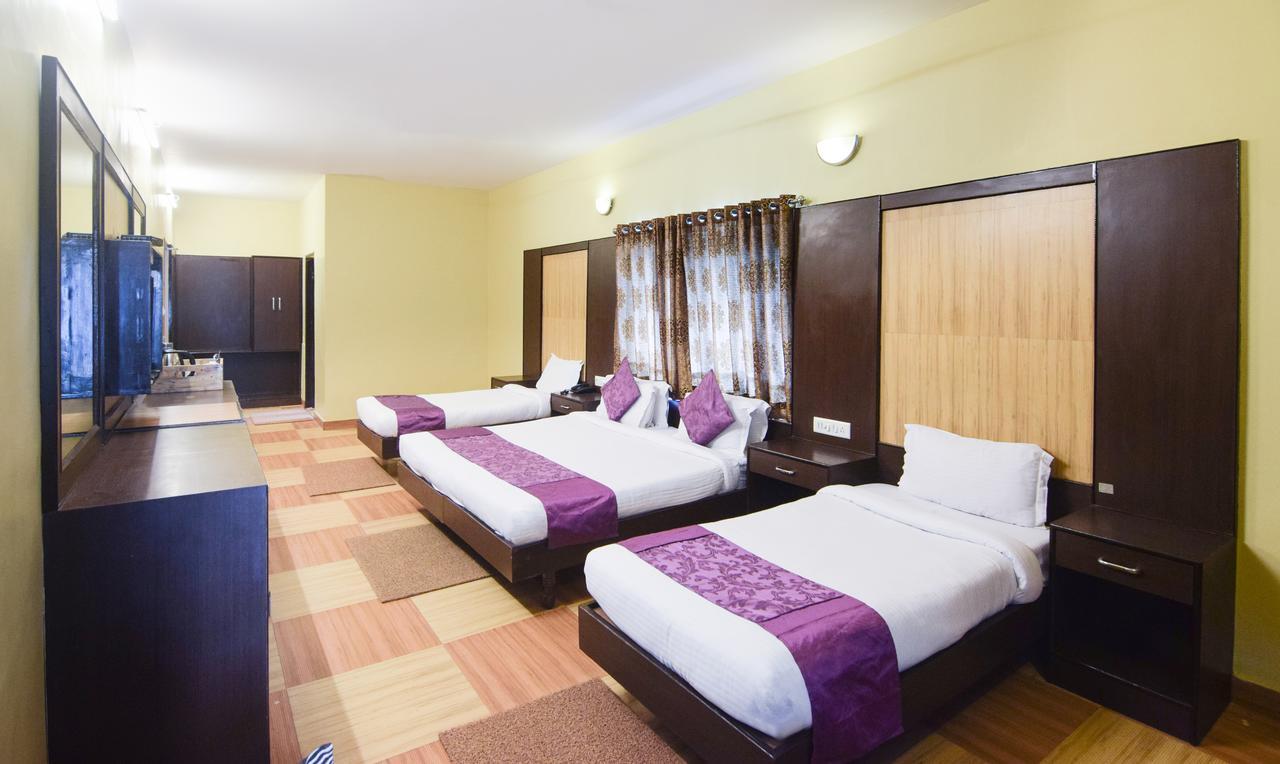 Hotel Varuna Váránasí Exteriér fotografie